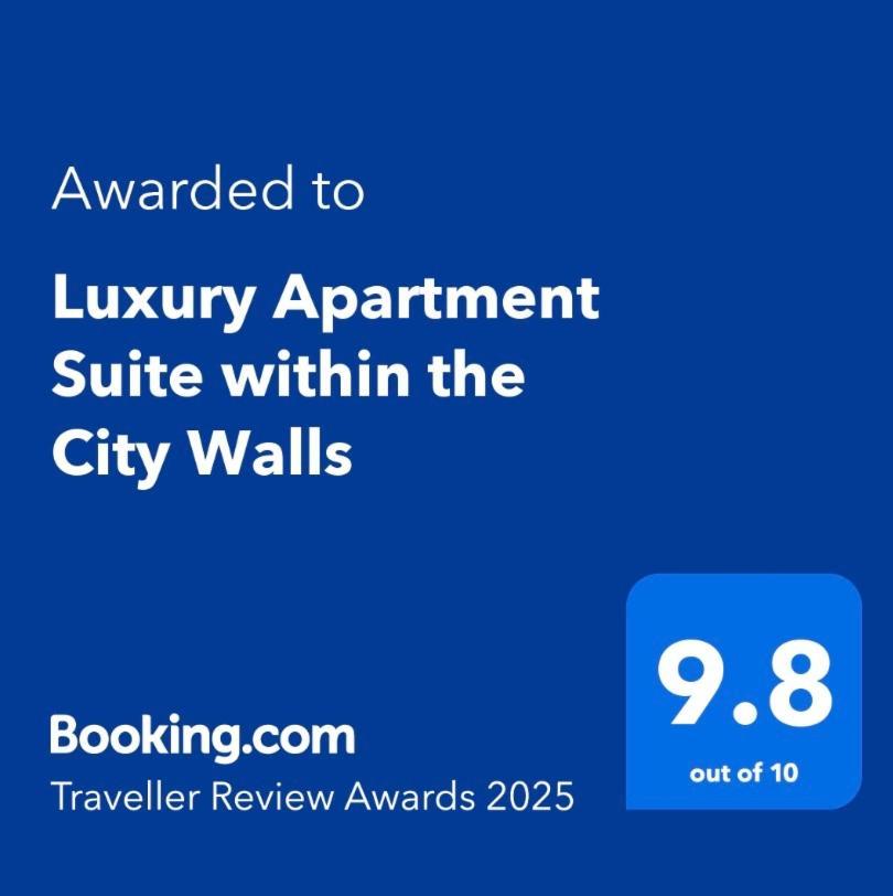 Luxury Apartment Suite Within The City Walls 요크 외부 사진
